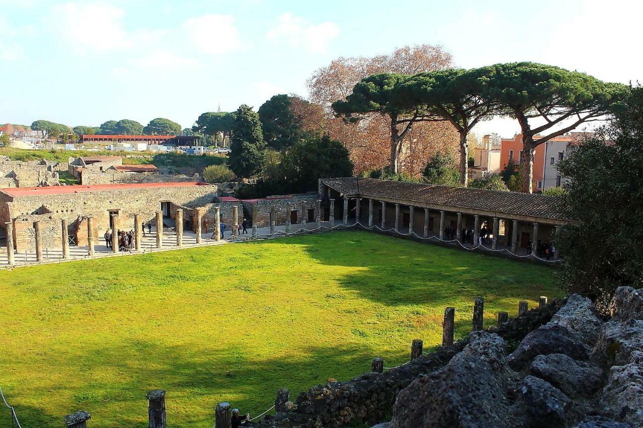 Tommy'S Apartment Pompei Exteriér fotografie